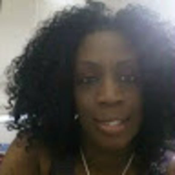 Meet your Posher, Paula - Picture 1 of 1